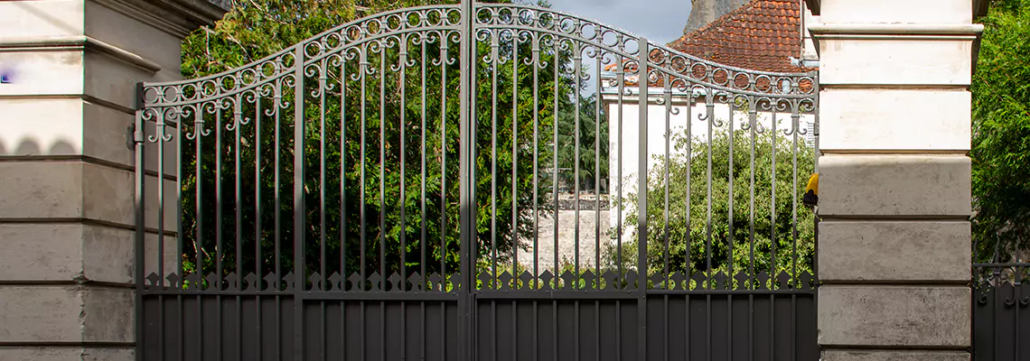 Wooden Swing Gate Repair in Melrose Park, IL